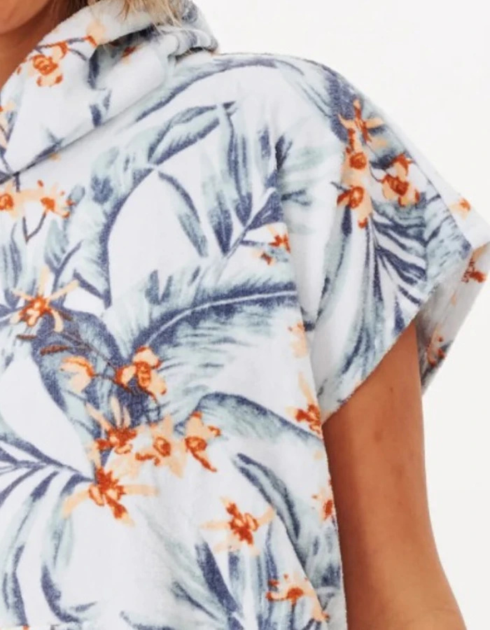 RIP CURL DIAMOND BAY HOODED TOWEL LIGHT BLUE - Image 3