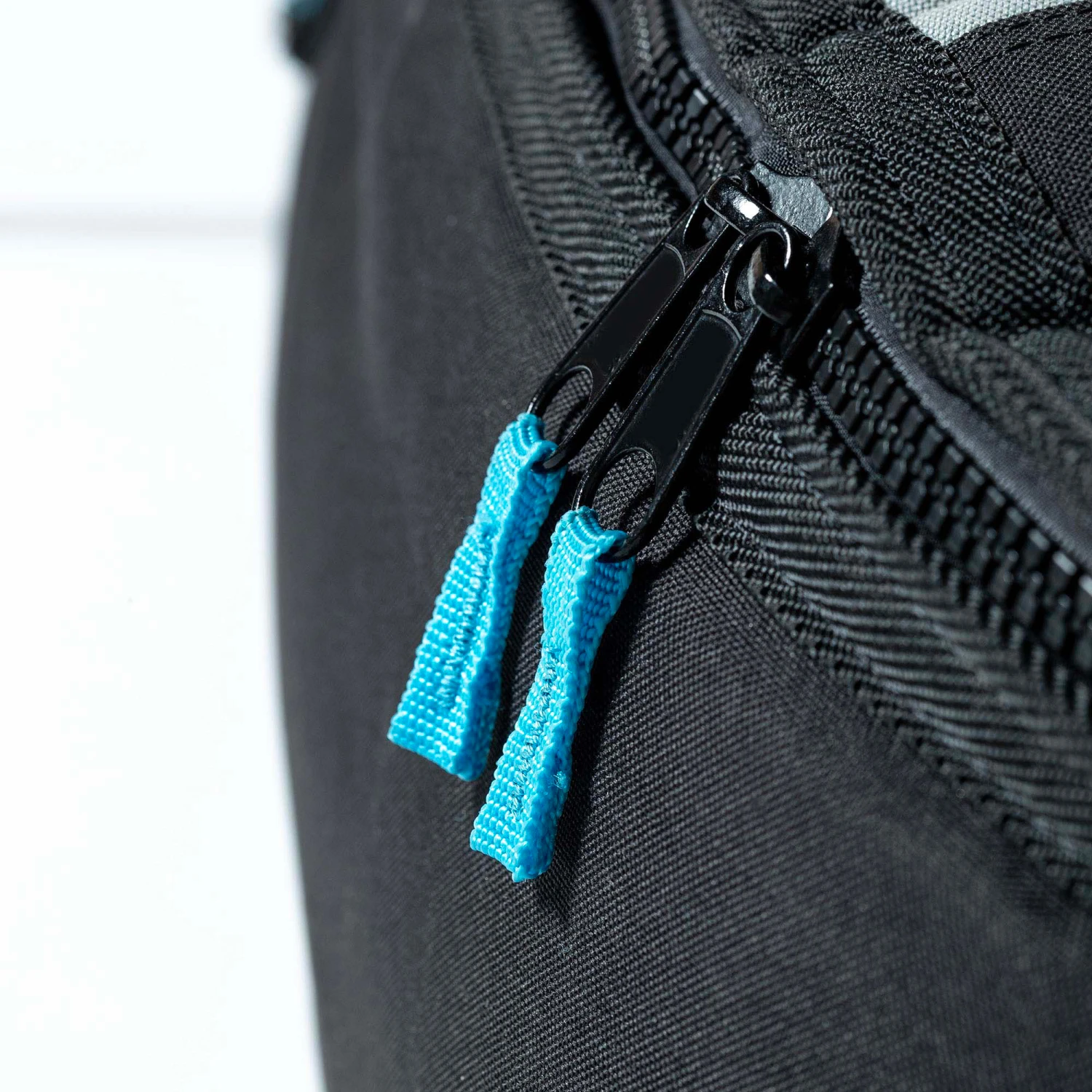 ROAM 9'6" COFFIN BOARD BAG - Image 5