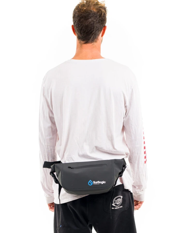 SURFLOGIC WATERPROOF DRY WAIST PACK 2L BLACK - Image 5
