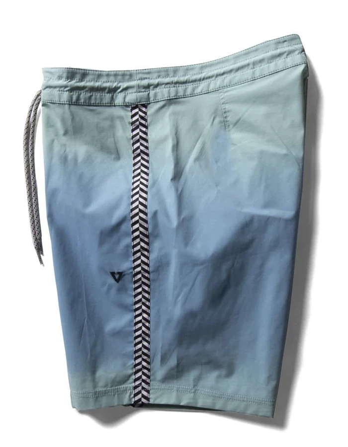 VISSLA BOARDSHORT WOODSIDE OVERSPRAY 17.5'' JADE - Image 3